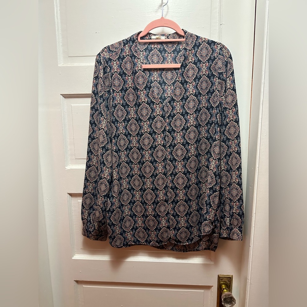 Pleione Paisley Blouse V Neck